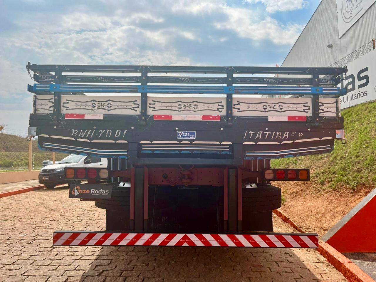 WhatsApp Image 2025-10-06 at 14.35.16 (1)