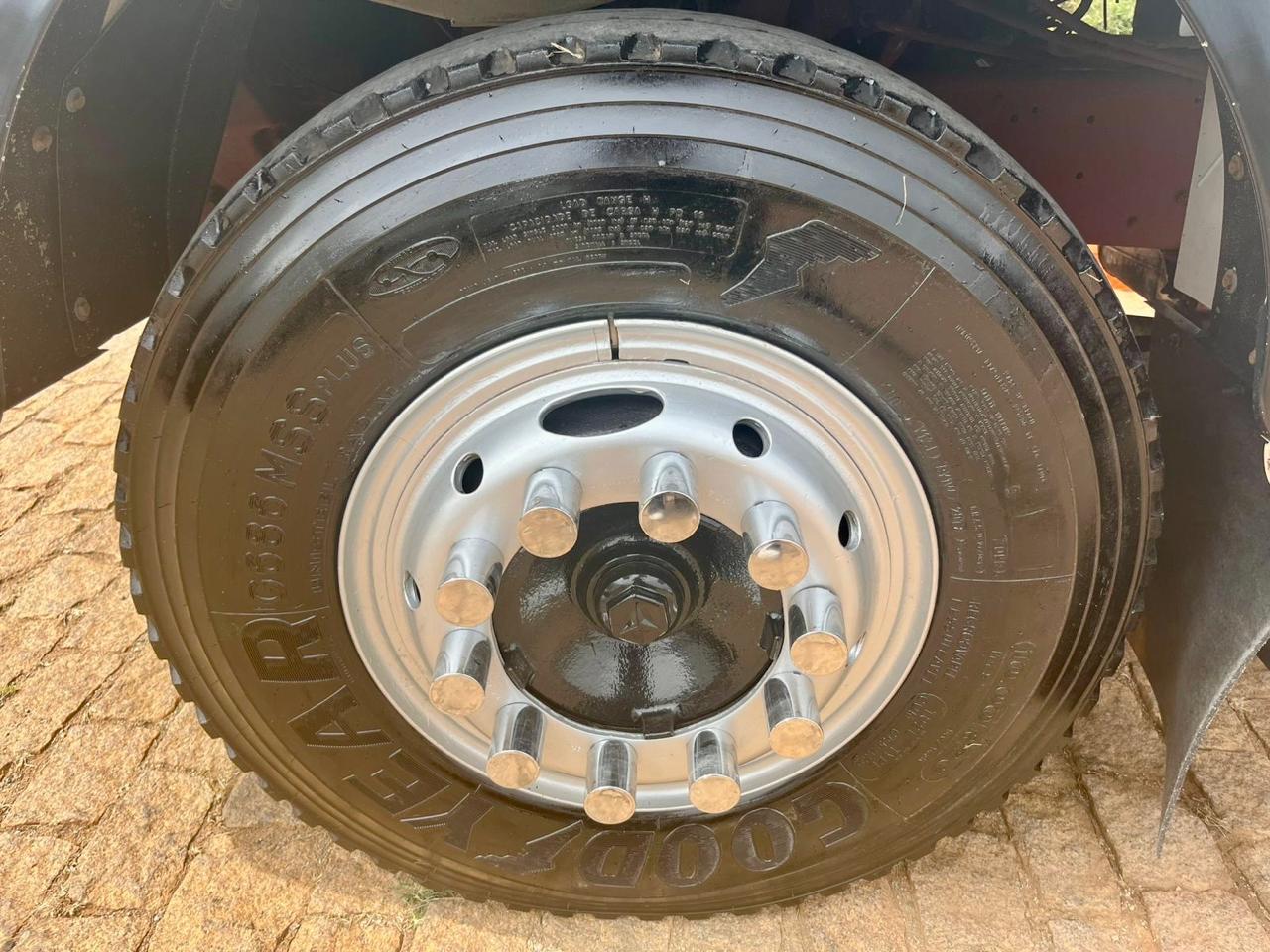 WhatsApp Image 2025-10-06 at 14.35.17 (2)