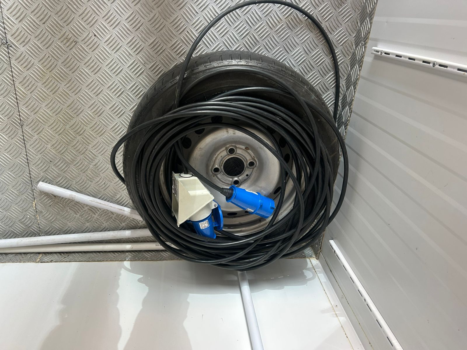 WhatsApp Image 2025-12-17 at 14.19.29 (2)