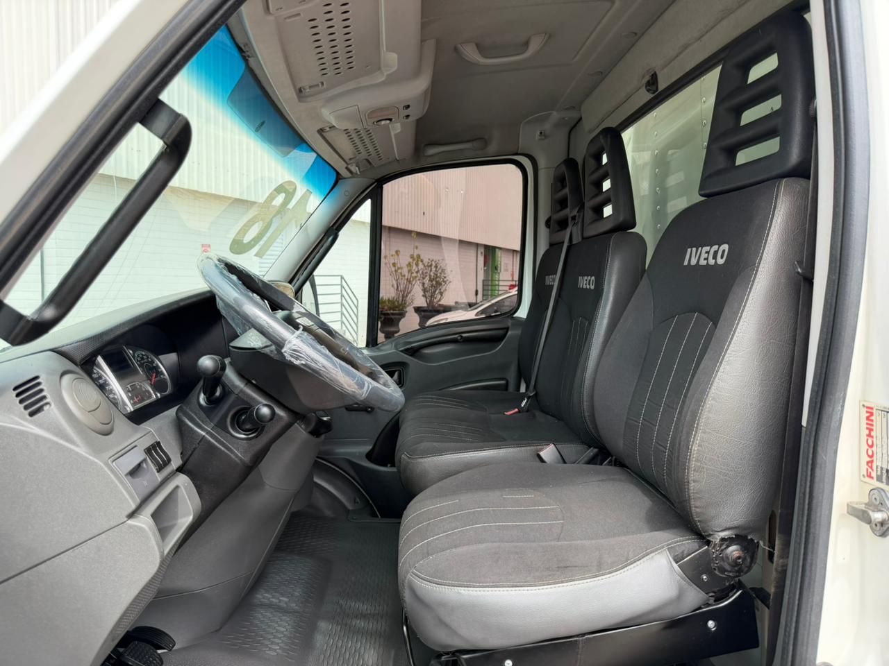 WhatsApp Image 2025-12-19 at 10.03.18 (3)