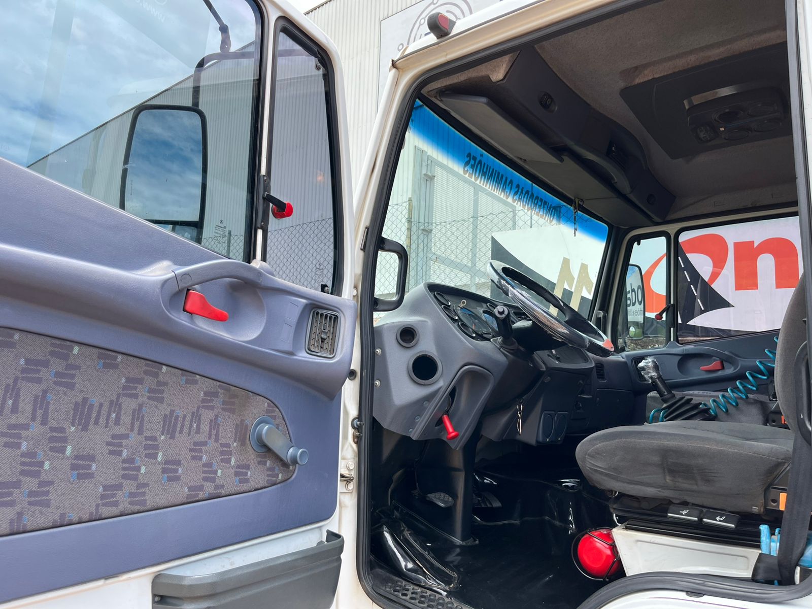 WhatsApp Image 2026-01-16 at 14.59.00 (2)