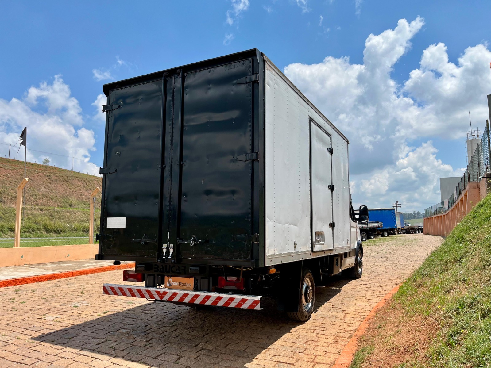 WhatsApp Image 2026-04-16 at 14.06.10 (6)